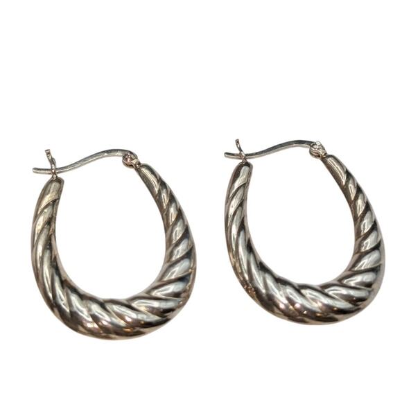 Vintage 925 Sterling Silver Oval Puff Shrimp Hoop Snap Down Latch Earrings - Picture 2 of 5